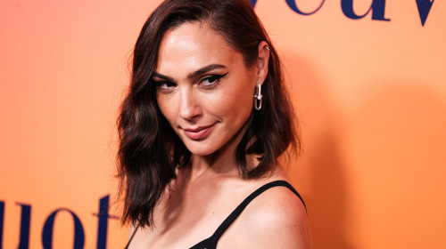 (FILE) Gal Gadot to skip Venice Film Festival amid pro-Palestinian campaign. BEVERLY HILLS, LOS ANGELES, CALIFORNIA, USA - OCTOBER 25: Israeli actress and model Gal Gadot wearing Michael Kors Collection with a Tyler Ellis bag arrives at the Veuve Clicquot