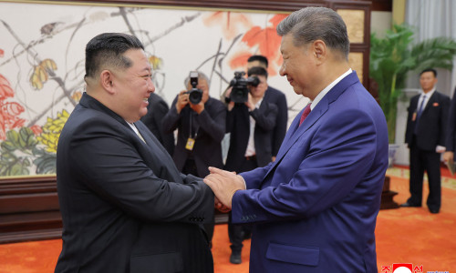 kim, xi (3)
