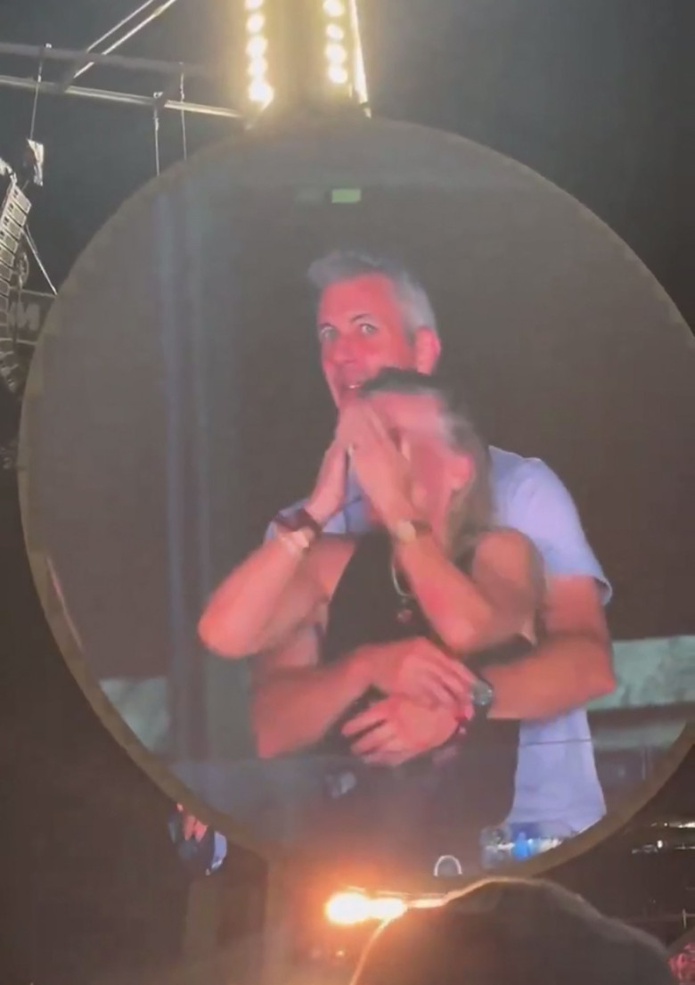 Kristin Cabot și Andy Byron, kiss cam concert coldplay