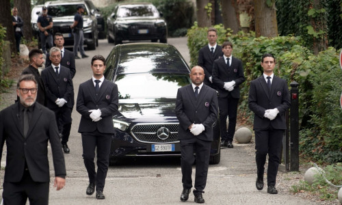 inmormantare Giorgio Armani