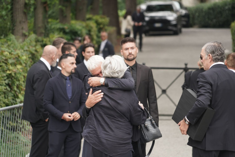 inmormantare Giorgio Armani