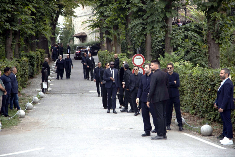 inmormantare Giorgio Armani