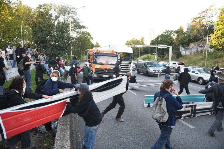 Blocăm tot, proteste Franța
