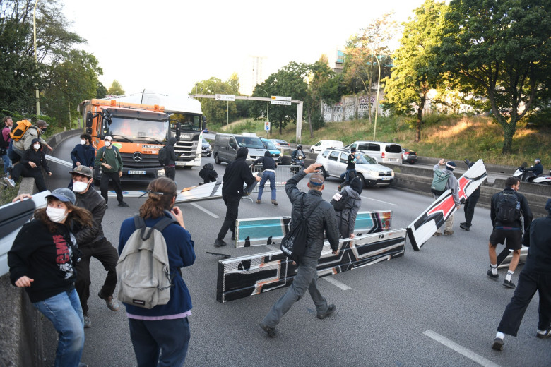 Blocăm tot, proteste Franța