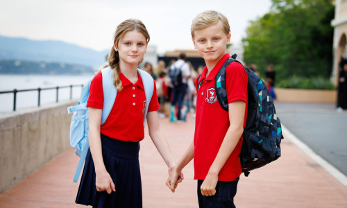 prima zi de scoala pentru copiii printesei charlene de monaco (1)