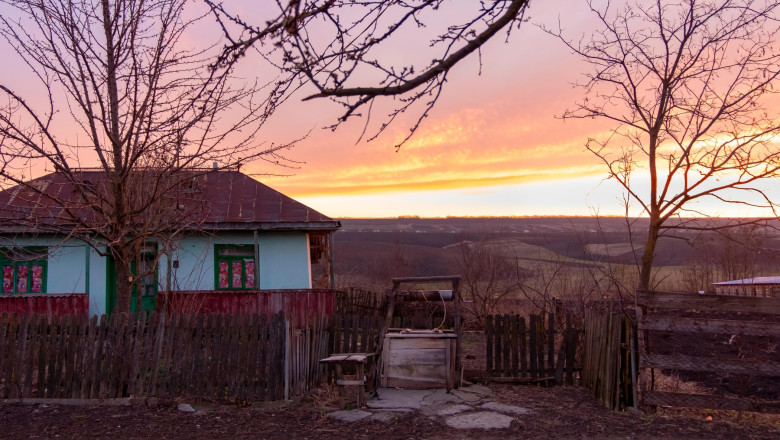 casa, apus, sat din România
