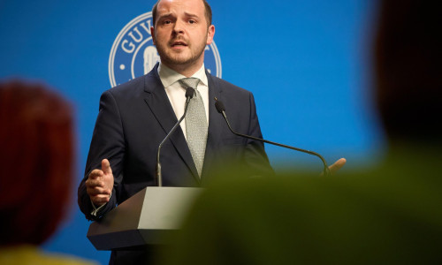 Bucharest, Romania. 21st July, 2025: Alexandru Rogobete, Romanian Minister of Health, speaks during a press conference presenting the health reform package at Victoria Palace, Romanian Government Headquarters. Credit: Lucian Alecu/Alamy Live News