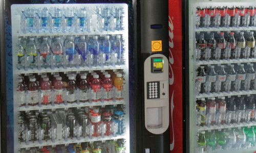 apa, automat apa si sucuri aeroport