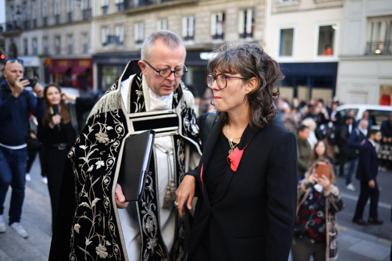 Paris, France. 30th Sep, 2025. Claudia Squitieri, daughter of Claudia Cardinale arriving to the funeral ceremony of Italo-French actress Claudia Cardinale at Saint-Roch church in Paris, France on September 30, 2025. Claudia Cardinale, died on September 23