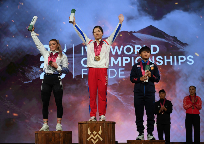 (SP)NORWAY FORDE WEIGHTLIFTING WORLD CHAMPIONSHIPS WOMEN'S 53KG