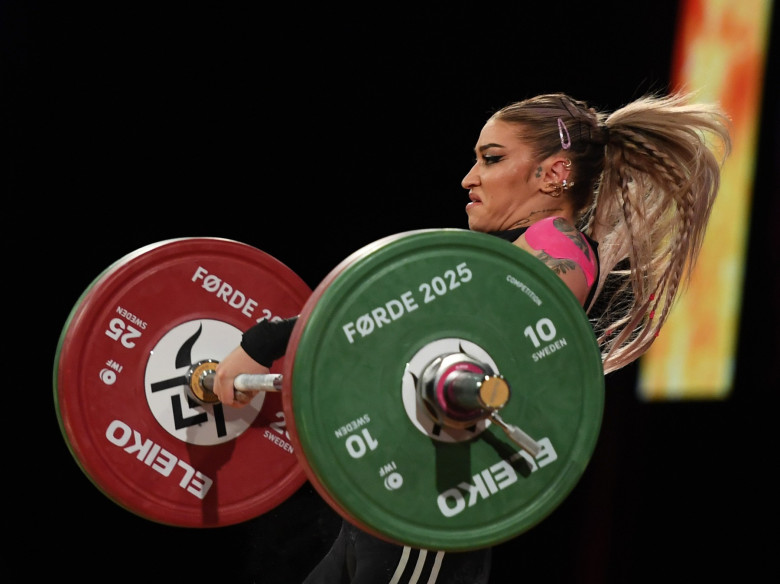 (SP)NORWAY FORDE WEIGHTLIFTING WORLD CHAMPIONSHIPS WOMEN'S 53KG