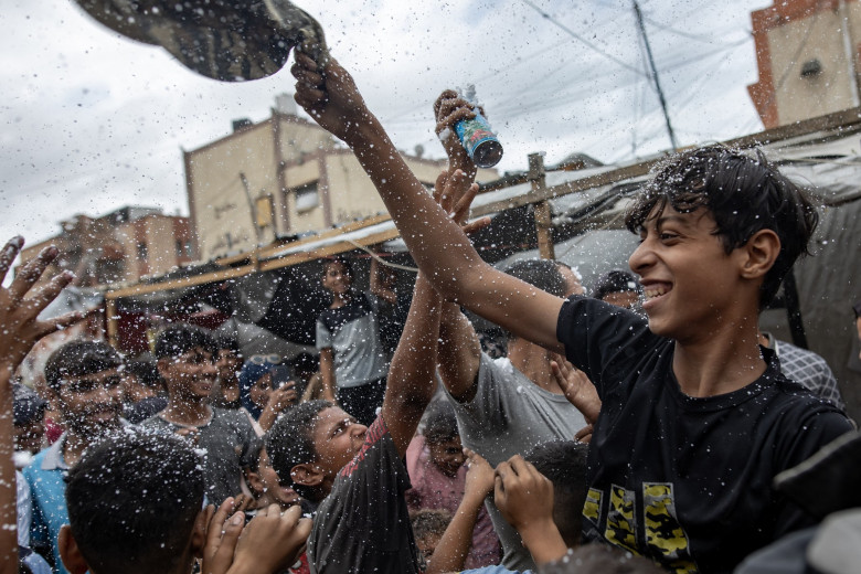 Palestinienii sărbătoresc armistițiul cu Israelul