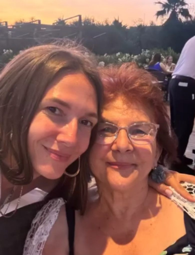 adela popescu si mama ei