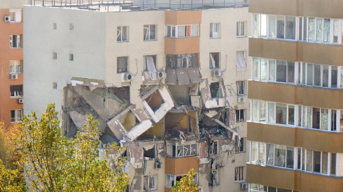 Deadly Gas Explosion Hits Residential Building in Bucharest, Romania