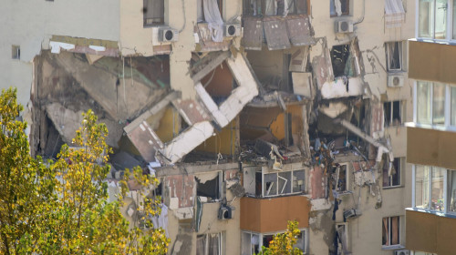 Deadly Gas Explosion Hits Residential Building in Bucharest, Romania