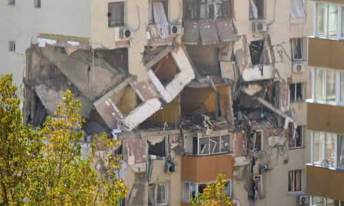 Deadly Gas Explosion Hits Residential Building in Bucharest, Romania