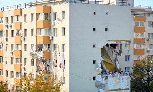 Bucharest, Romania. 17th Oct, 2025: Several apartments destroyed in a powerful explosion caused by a gas buildup at a residential building in the Rahova district of Bucharest. At the time of reporting, there were three dead and thirteen injured transporte