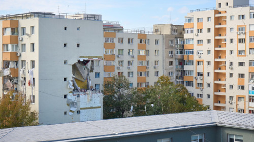 Bucharest, Romania. 17th Oct, 2025: Several apartments destroyed in a powerful explosion caused by a gas buildup at a residential building in the Rahova district of Bucharest. At the time of reporting, there were three dead and thirteen injured transporte