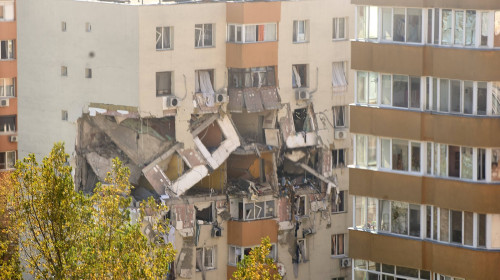 Deadly Gas Explosion Hits Residential Building in Bucharest, Romania