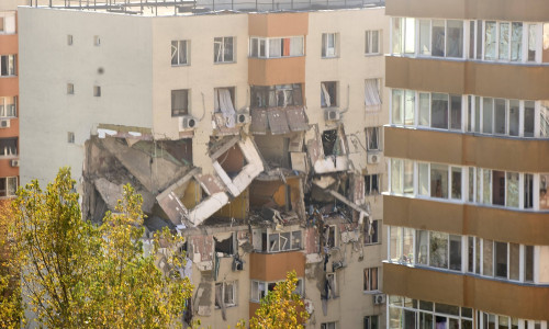 Deadly Gas Explosion Hits Residential Building in Bucharest, Romania