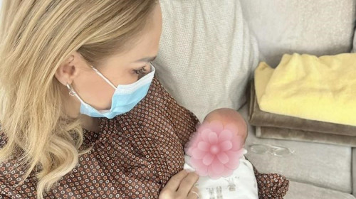 gabriela firea a devenit bunica (3)