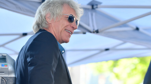 Def Leppard Honored With Star On Hollywood Walk Of Fame