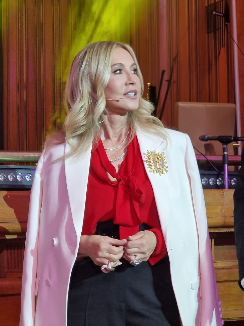 Anastasia Soare