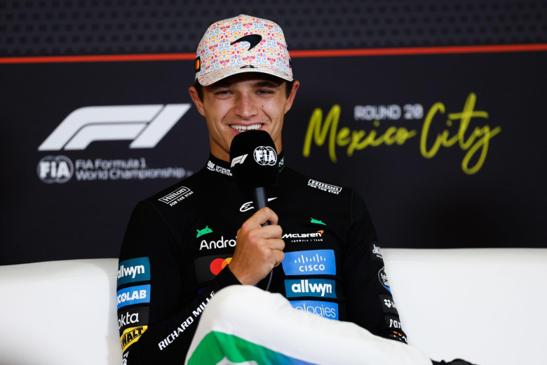 NORRIS Lando (gbr), McLaren F1 Team MCL39, portrait in the press conference during the 2025 Formula 1 Mexico City Grand Prix, 20th round of the 2025 FIA Formula One World Championship from October 24 to 26, 2025 on the Autodromo Hermanos Rodriguez, in Mex