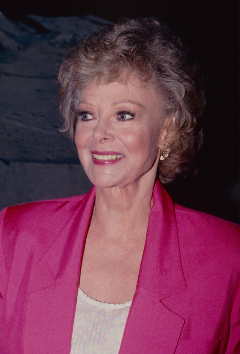 New York, NY, USA. 24th Sep, 2025. June Lockhart arrives to the Sci Fi Channel launch held at the Museum of Natural History on September 24, 1992 in New York City. Credit: Joseph Marzullo/Media Punch/Alamy Live News