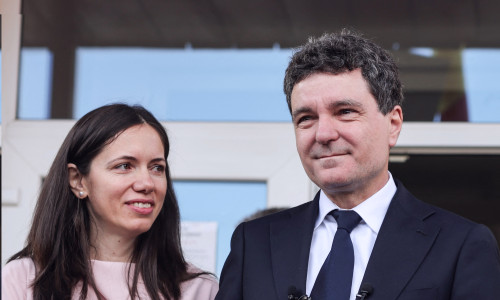 Romania holds second round of presidential election