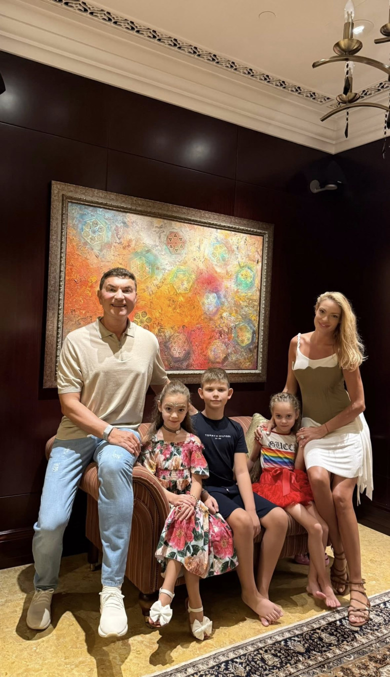 familie cristi borcea-valentina pelinel