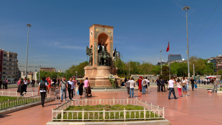Piaţa Taksim din Istanbul