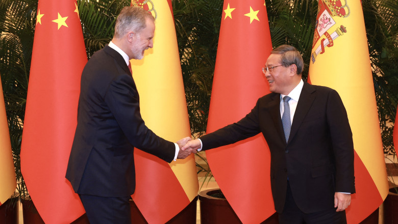 Regele Spaniei Felipe al VI-lea, primit cu onoruri la Beijing/ Profimedia