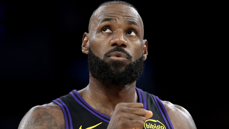 Utah Jazz v Los Angeles Lakers