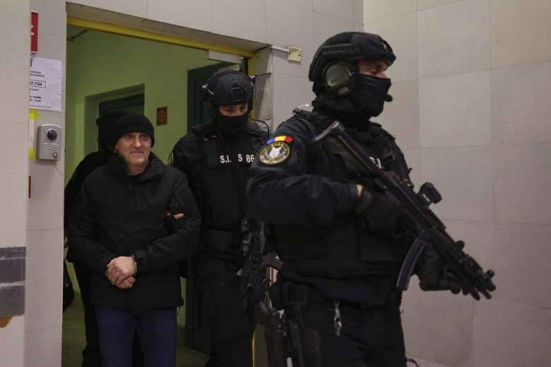 INSTANT_POTRA_OTOPENI_02_INQUAM_Photos_Octav_Ganea