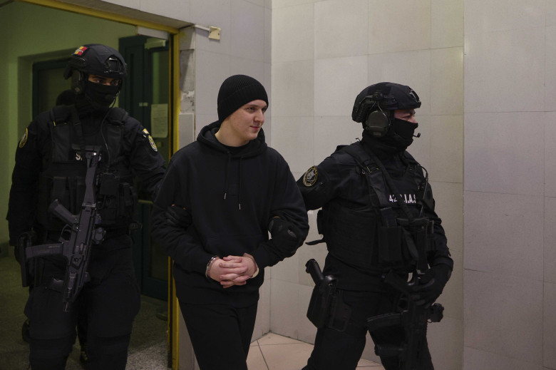 INSTANT_POTRA_OTOPENI_01_INQUAM_Photos_Octav_Ganea