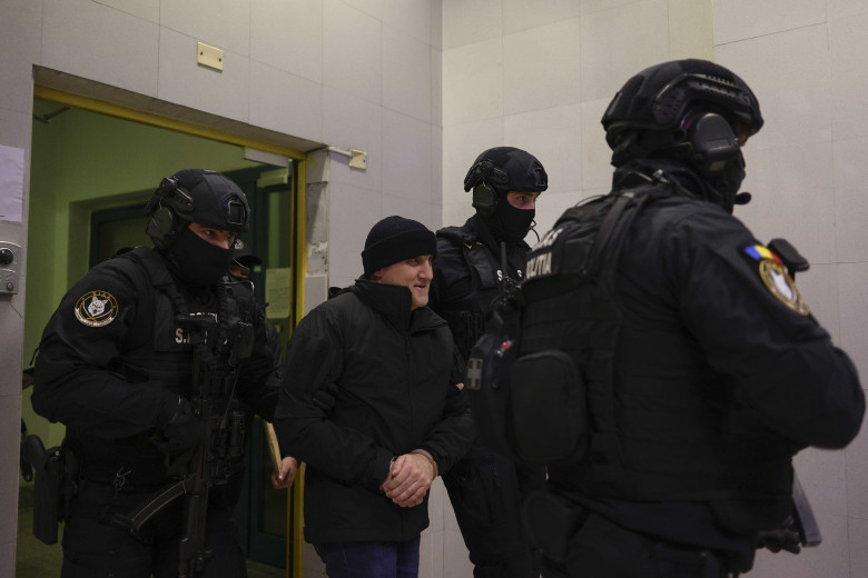 INSTANT_POTRA_OTOPENI_04_INQUAM_Photos_Octav_Ganea