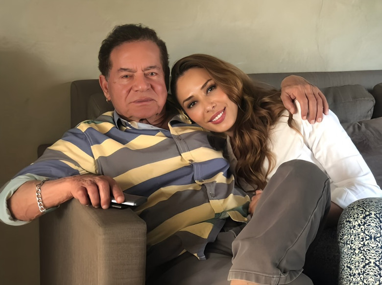iulia vantur si tatal lui salman khan (1)