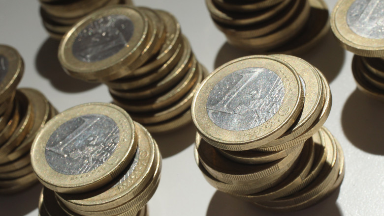 Europe Wrestles With Debt Crisis