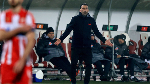 27.11.2025 Belgrade(Serbia) FK Crvena Zvezda(FC Red Star)-FCSB Europa League men s fooball Elias Charalambous FCSB coach