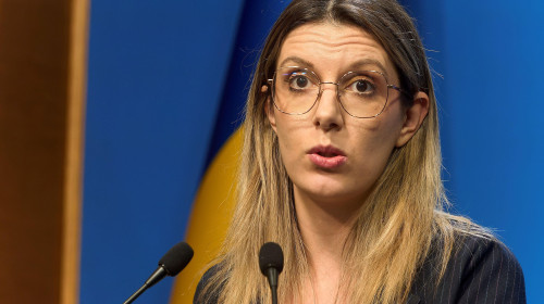 Bucharest, Romania. 16th Oct, 2025: Diana Buzoianu, the Romanian Minister of Environment, Waters and Forests, holds a press briefing after cabinet meeting at Victoria Palace, the Romanian Government headquarters. Credit: Lucian Alecu/Alamy Live News