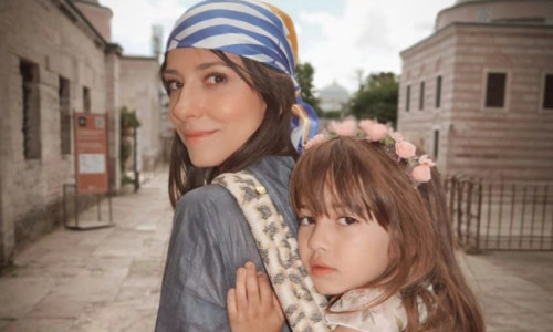 Dana Rogoz și fiica ei, Lia