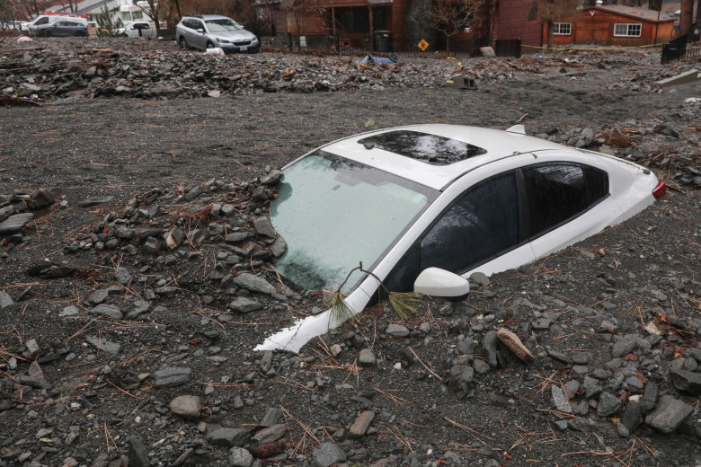 Powerful winter storm triggers mudslides in southern California