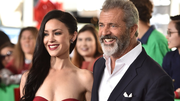 Mel Gibson şi iubita lui cu 34 de ani mai tânără s-au despărţit după nouă ani de relație. Mesajul transmis de cei doi