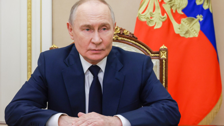 Putin Delivers Address on Rescuer's Day