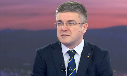 French Farmers Stage Tractor Rally Against Mercosur Deal