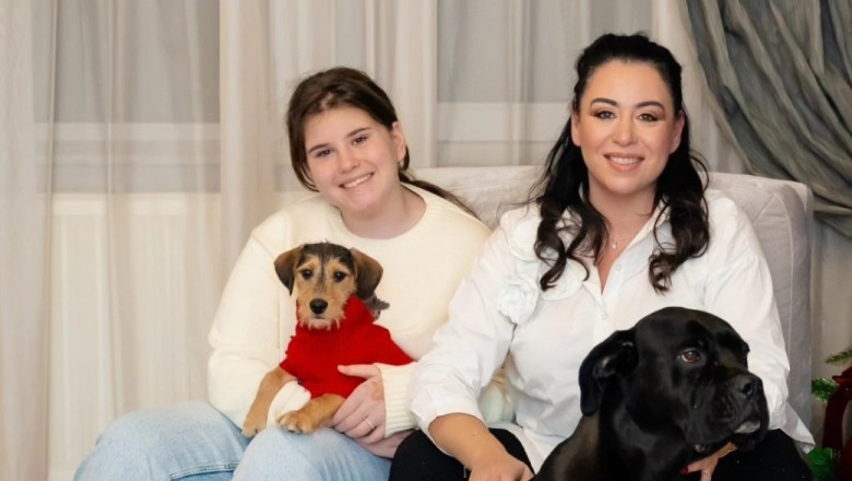 Oana Roman și fiica ei, Isabela/ Foto: Facebook