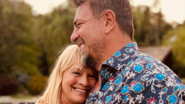 Horia Brenciu, topit după soția lui. A sărbătorit-o cu emoție și entuziasm: "Ea e Alice și cu ea mă simt ca în Țară Minunilor"