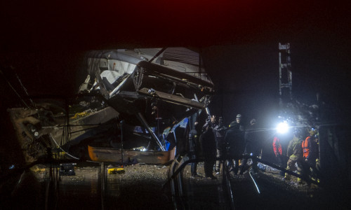 One Dead And At Least 15 Injured When Train Derails In Gelida (Barcelona)