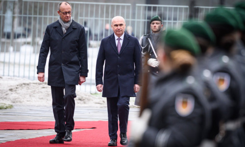 Berlin, Friedrich Merz trifft Ilie Bolojan